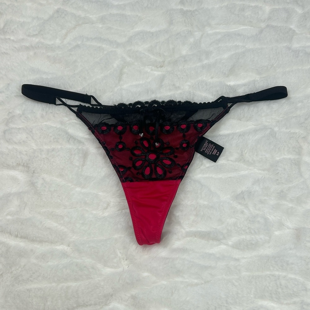 2012 Y2K Vintage Victoria’s Secret Thong Panty S